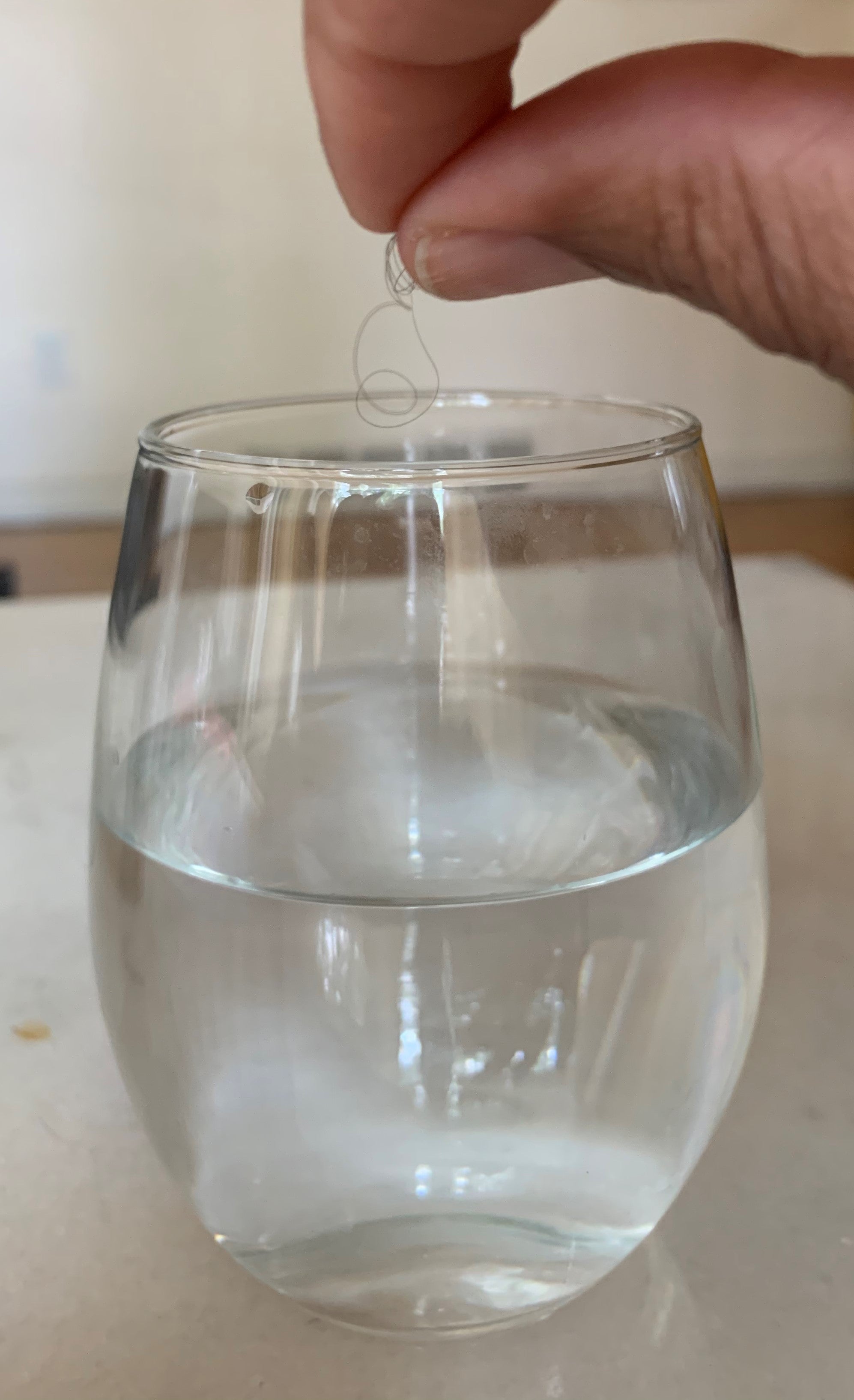 The Glass Porosity Test. Porosity for kinky hair – Meyabeauty.com
